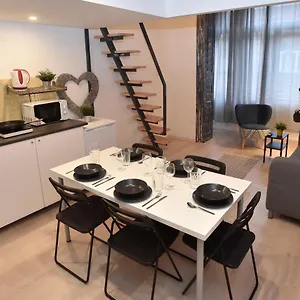 The Apex Residences Апартаменты